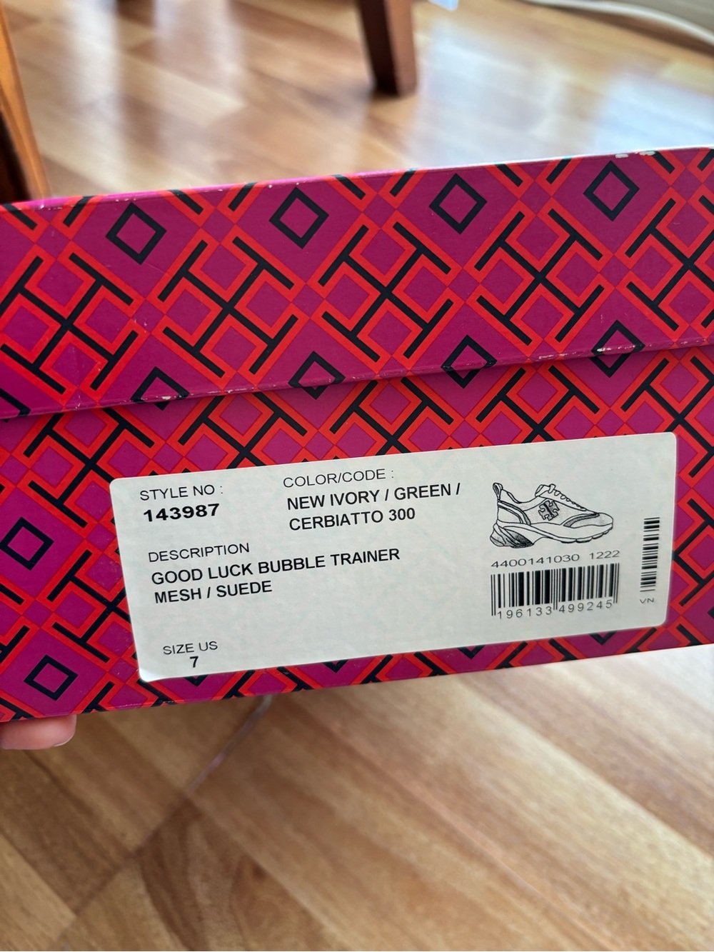 Tory Burch Green Good Luck Low-Top Sneakers - Picture 4 of 16